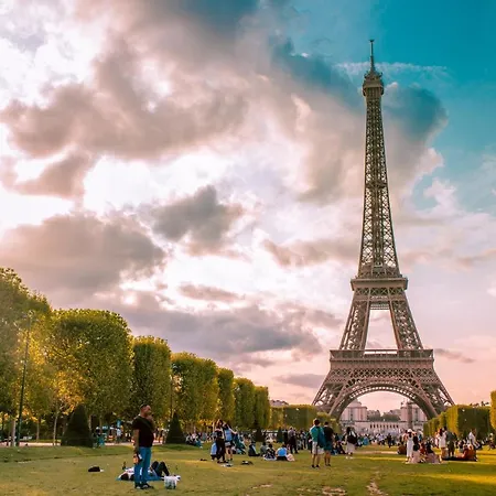 Champs-elysees *