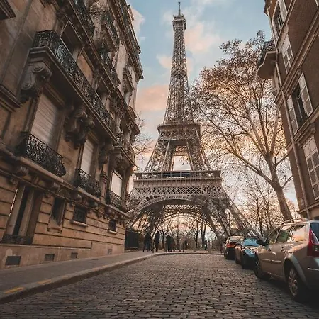 Champs-elysees Apartment