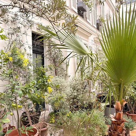Apartment Champs Elysees Paris